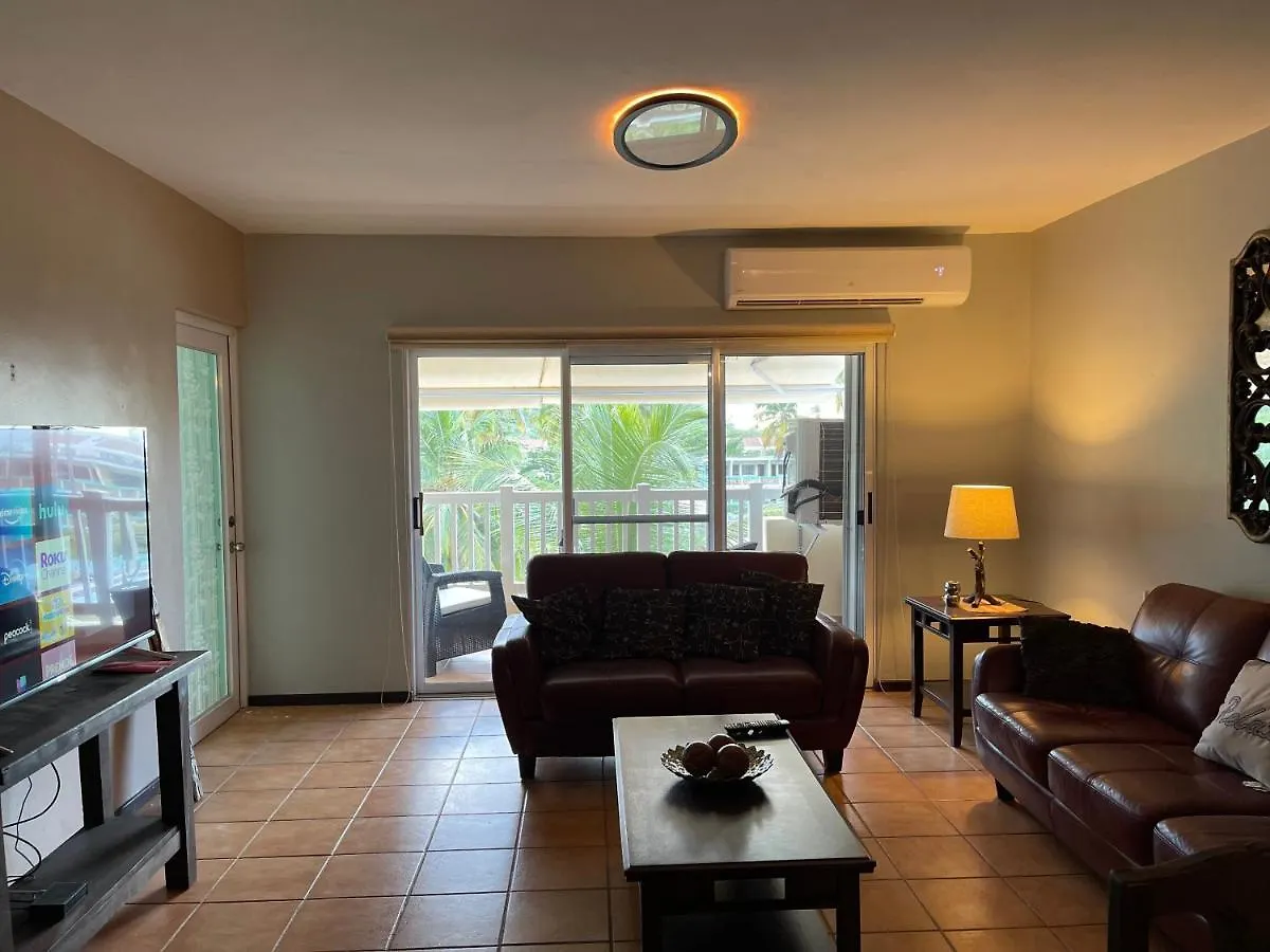Condo Beach Court Isabela Apartment